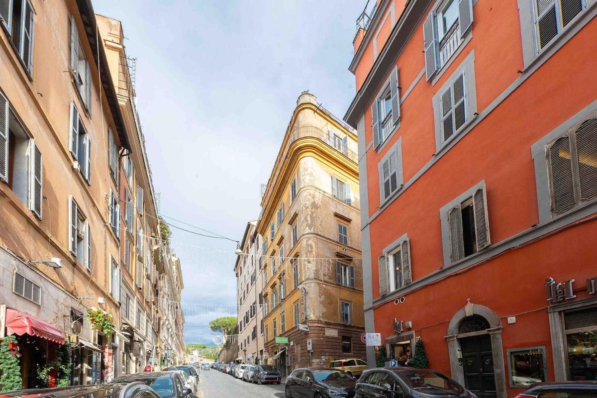 Iron Flat Spagna Steps Appartamento Roma